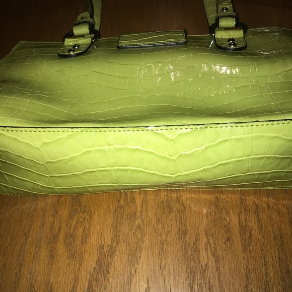 Guess Bags Guess Lime Green Purse Poshmark